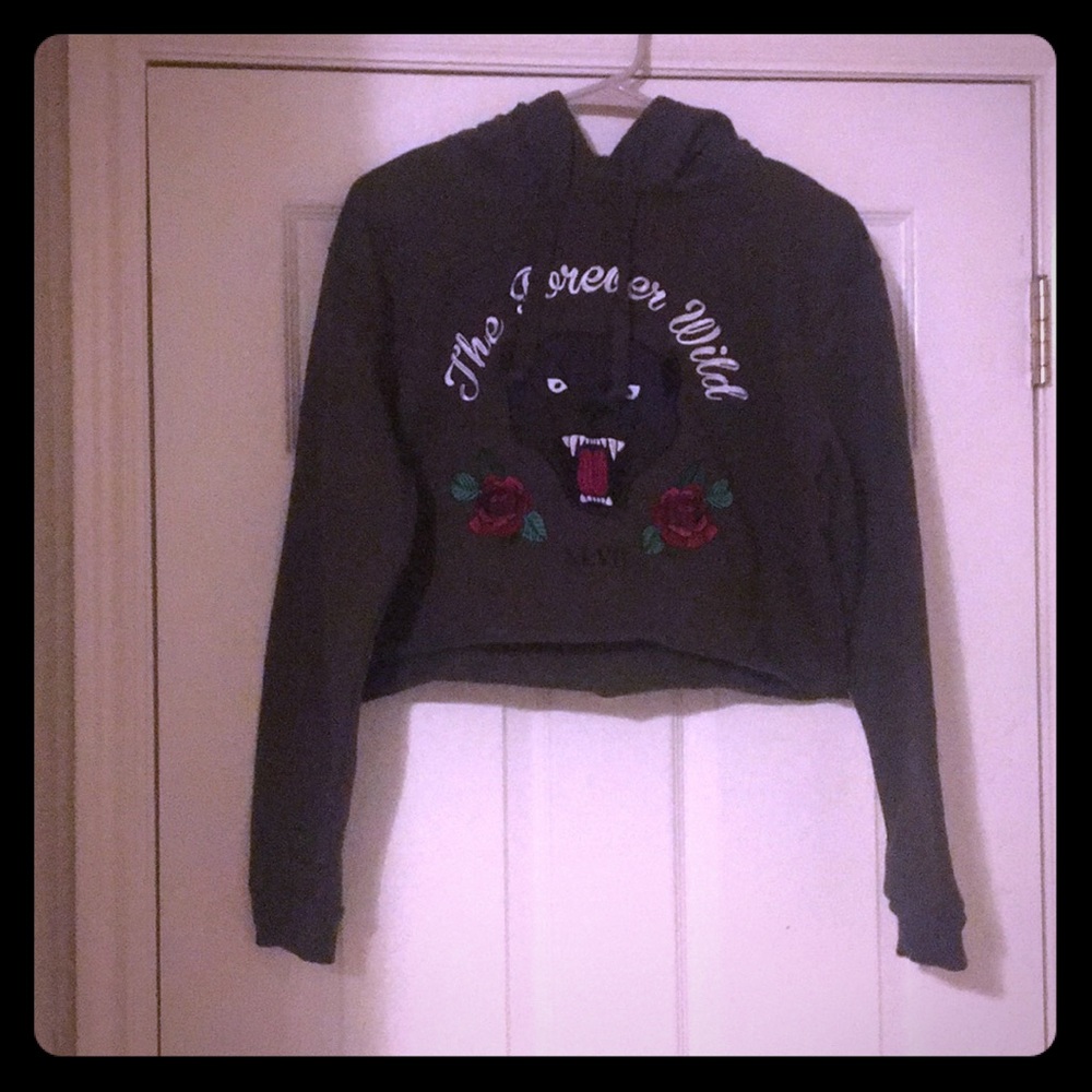 Sweatshirt
